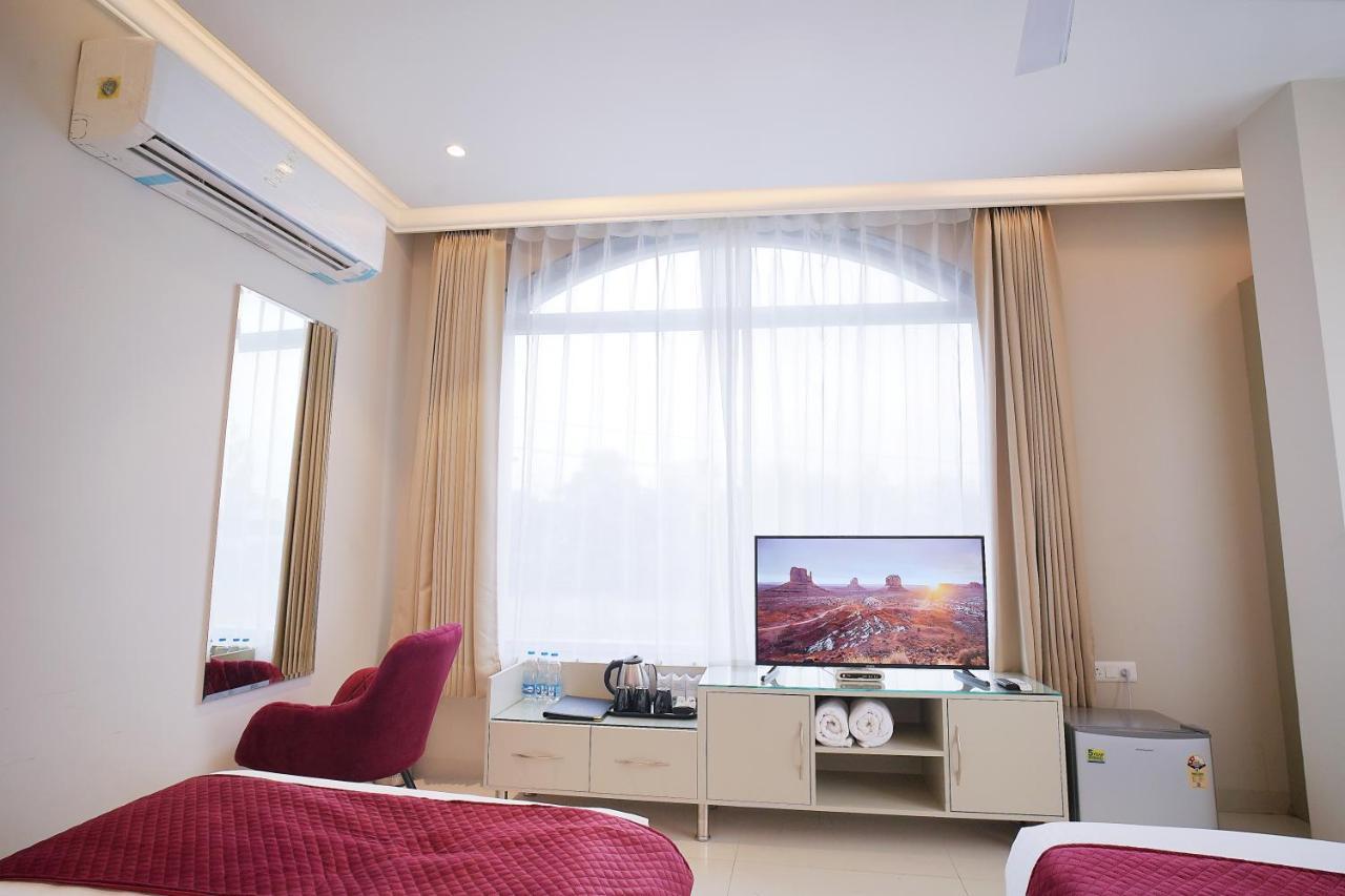 Hotel Green Land Heights Амрітсар Екстер'єр фото